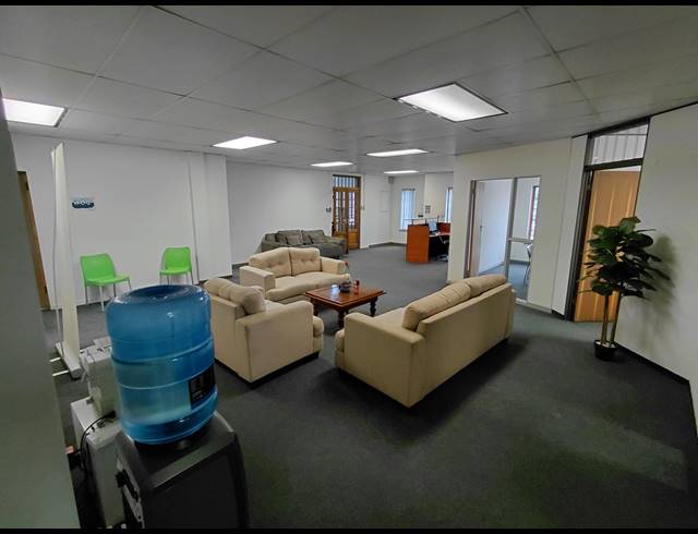 156M² OFFICE FOR SALE IN RANDJESPARK